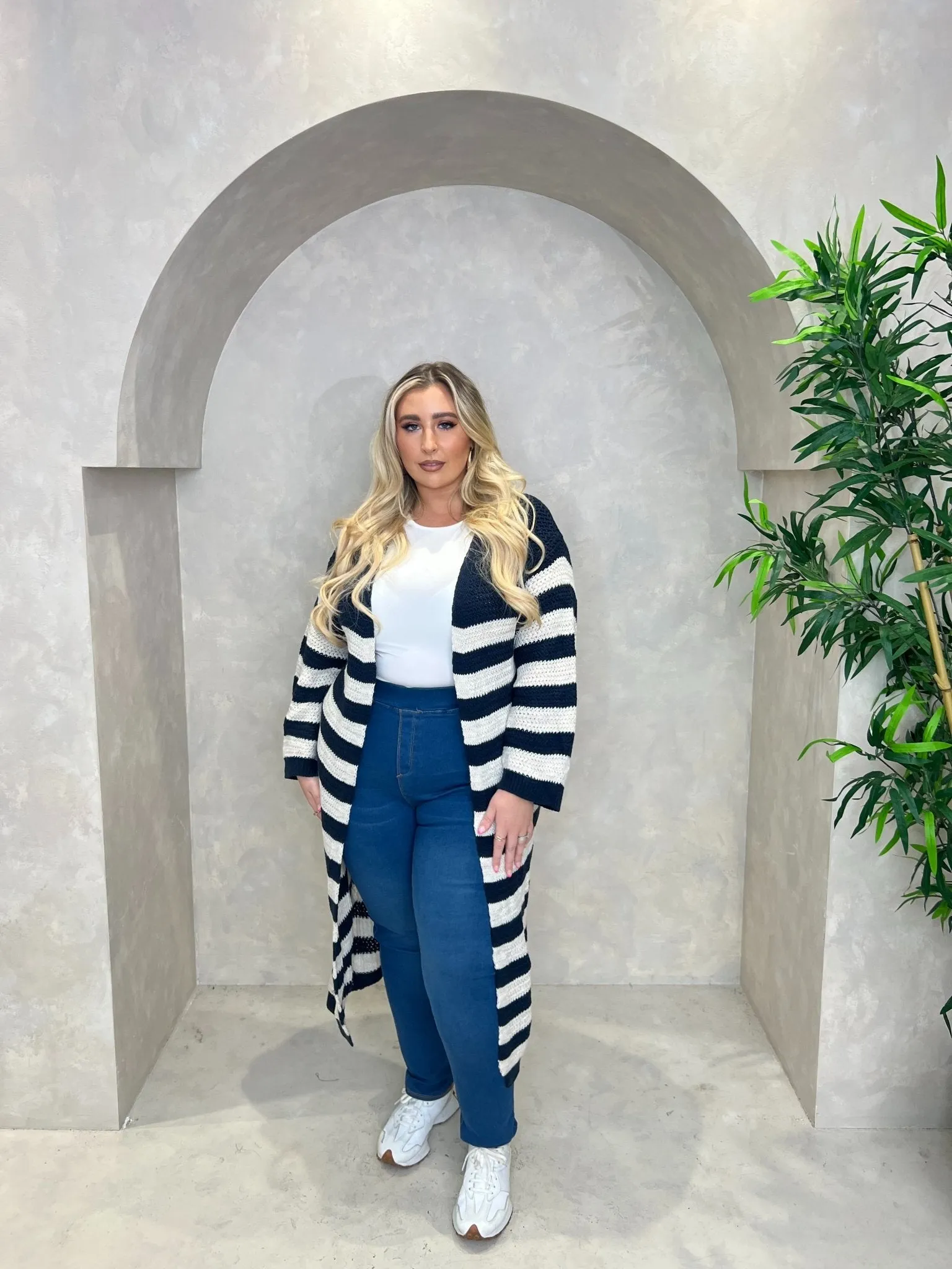 Curve Long Length Stripe Cardigan